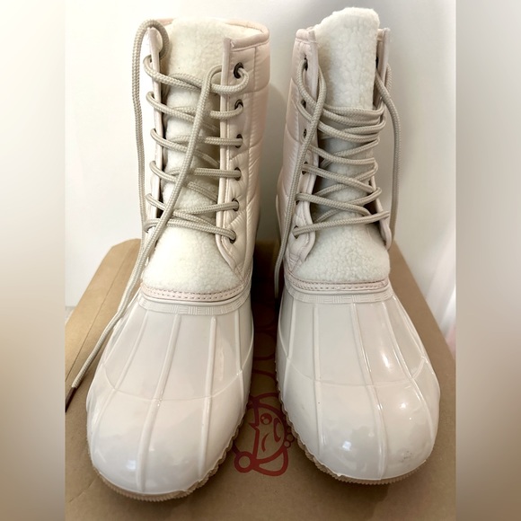 Sugar Women’s Round Toe Lace-Up Duck Boots - Size 11 - Picture 8 of 9